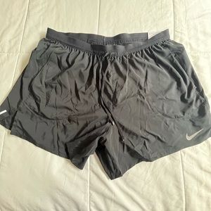 Nike running shorts/ unisex size 2XL